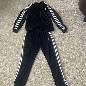 Adidas matching set. Size Large